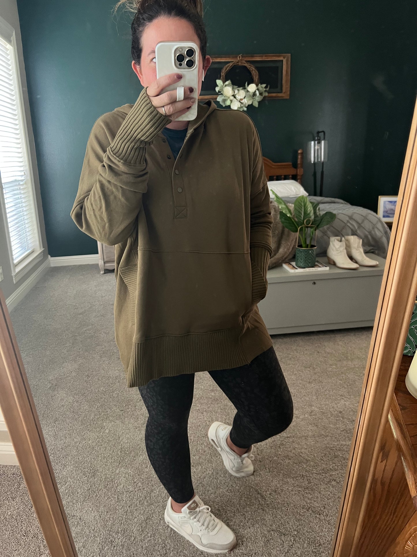 The Green Oversized Sweatshirt